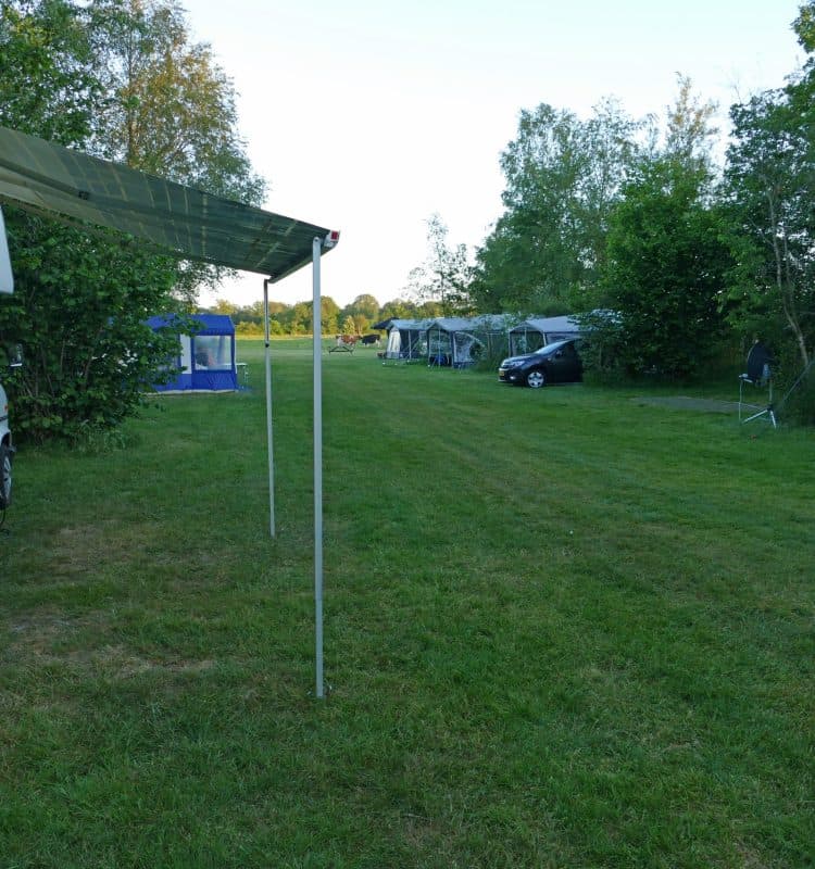 Voorzieningen op boerderijcamping 't Neuvertje